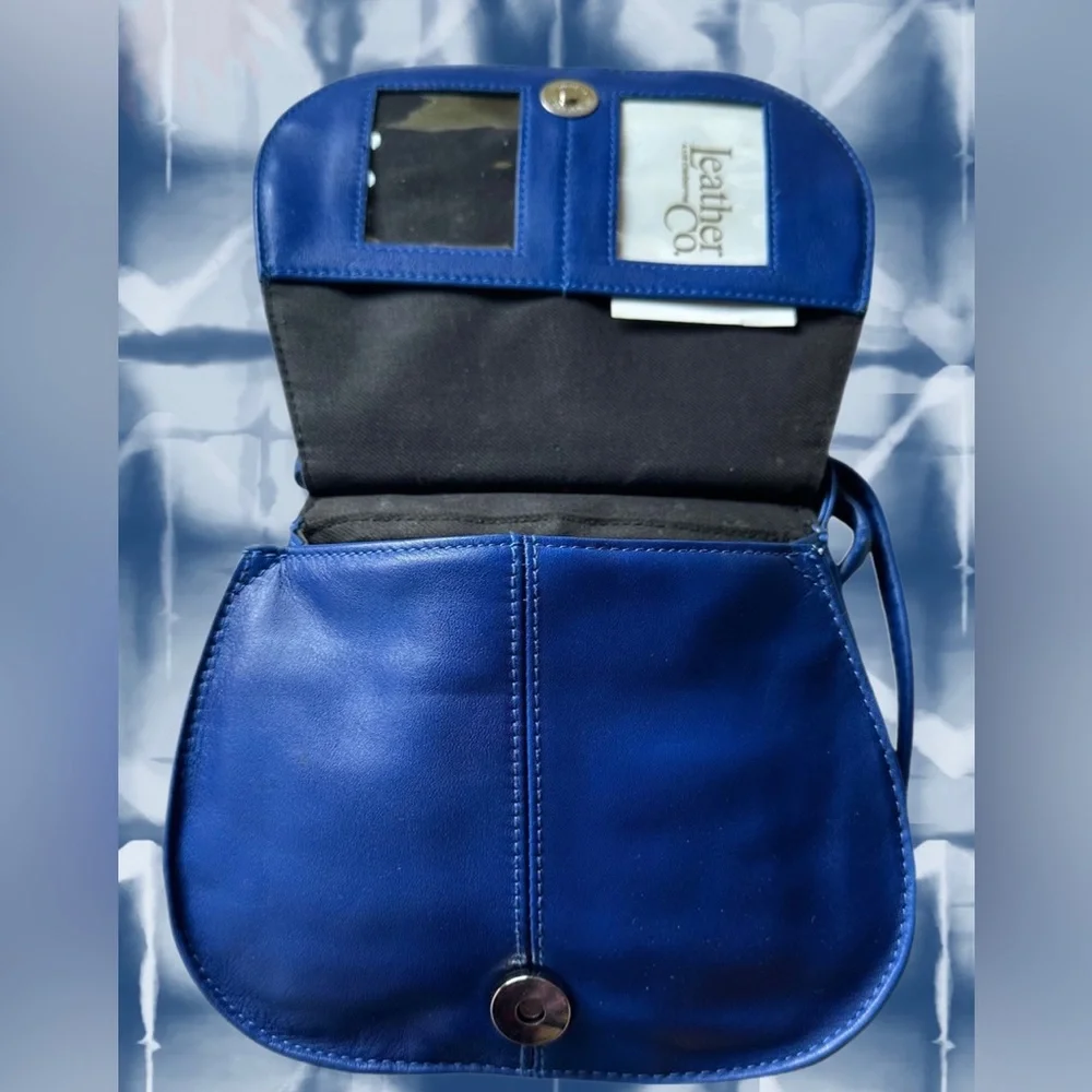 Liz Claiborne Vintage Royal Blue Leather Crossbody   NWOT